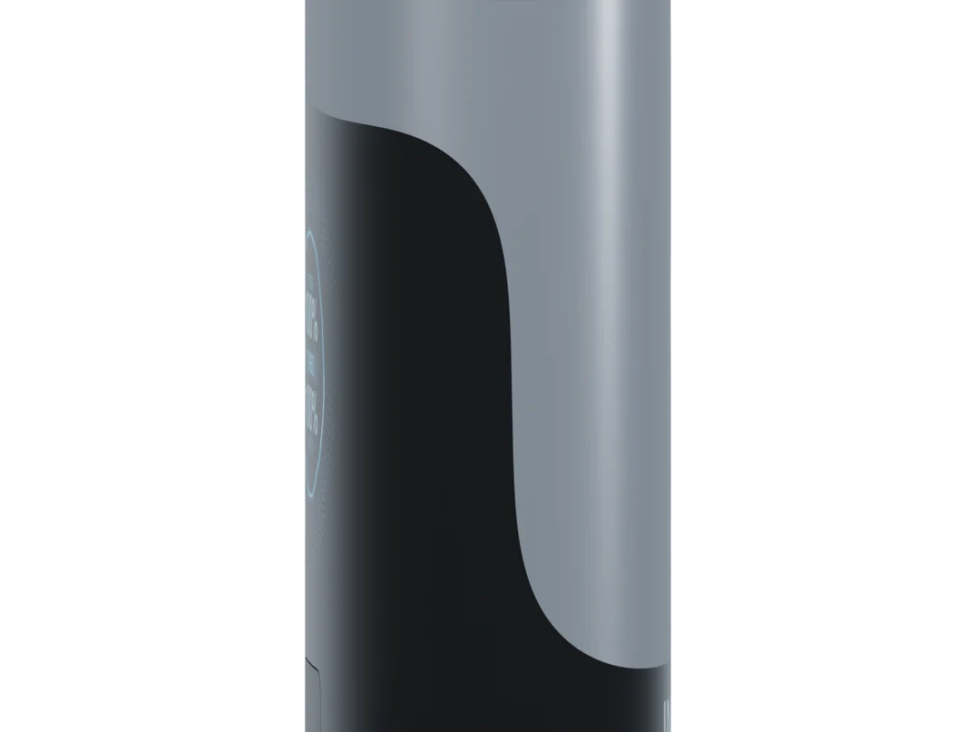 Curved side seam between the silver aluminium body and gloss black surface